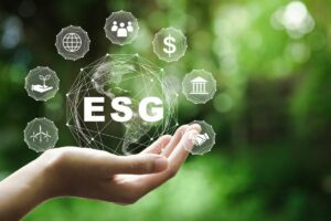 O conceito de ESG (Environmental, Social, and Governance) tem ganhado destaque no mundo corporativo e financeiro como uma maneira de avaliar as práticas de sustentabilidade e impacto social das empresas. O “E” de ESG refere-se ao ambiental, e dentro desse contexto, a gestão do carbono é um componente crucial.